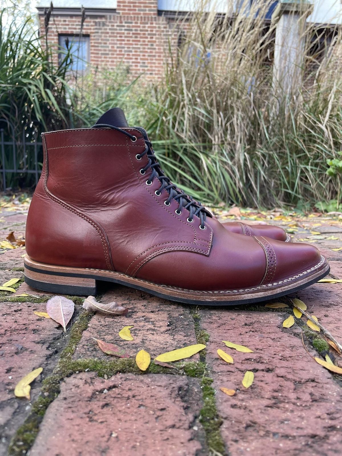 Photo by patinathunderdome on November 1, 2021 of the Viberg Service Boot in Horween Color 4 Workshoe Butt.
