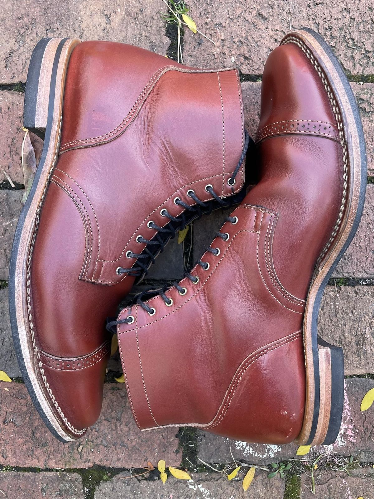 Photo by patinathunderdome on November 1, 2021 of the Viberg Service Boot in Horween Color 4 Workshoe Butt.
