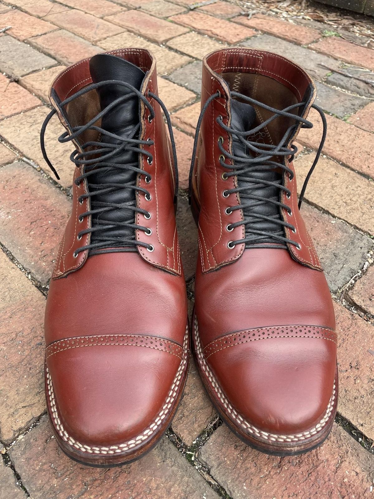 Photo by patinathunderdome on May 3, 2022 of the Viberg Service Boot in Horween Color 4 Workshoe Butt.