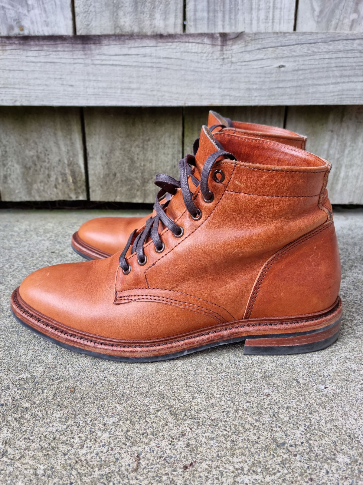 Photo by patinathunderdome on November 4, 2021 of the Parkhurst The Allen in Horween Natural Dublin.
