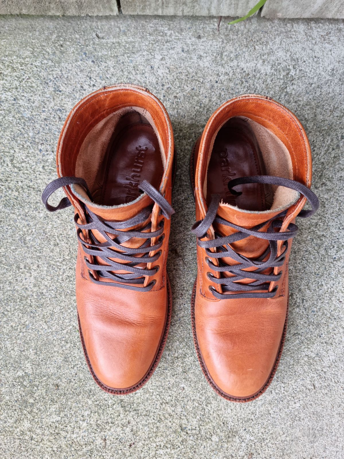 Photo by patinathunderdome on November 4, 2021 of the Parkhurst The Allen in Horween Natural Dublin.