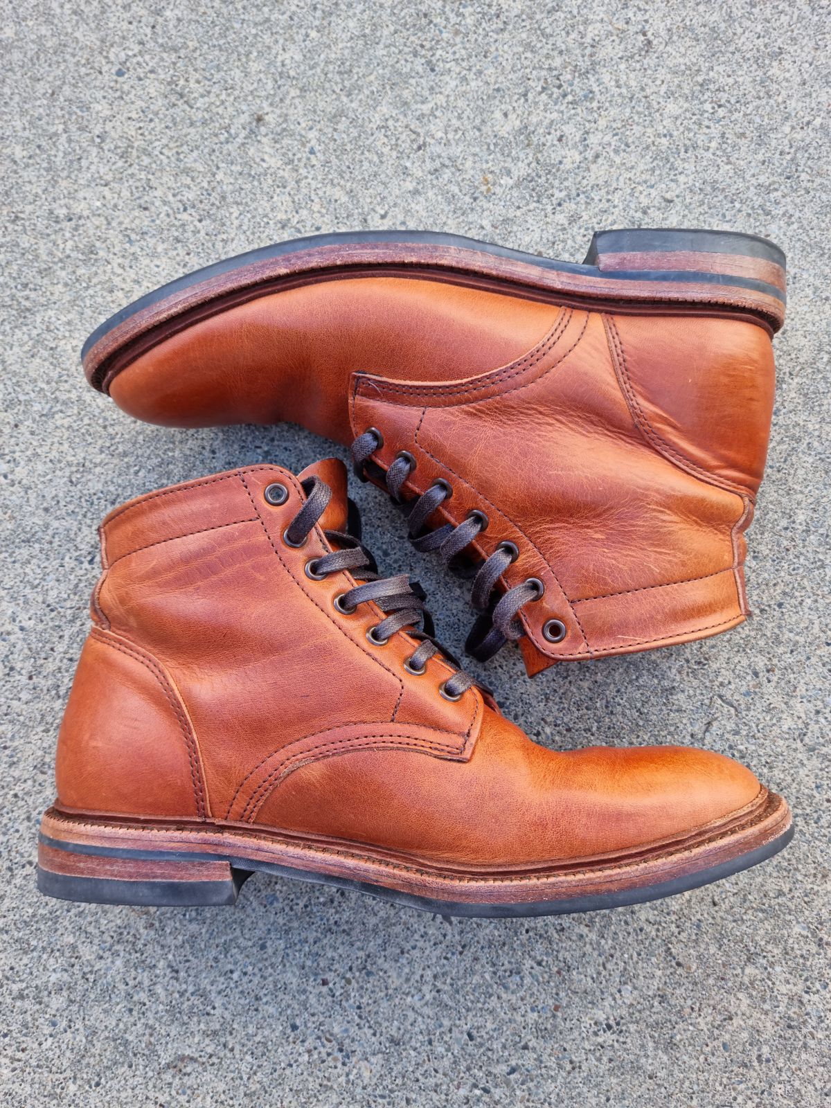 Photo by patinathunderdome on January 4, 2022 of the Parkhurst The Allen in Horween Natural Dublin.