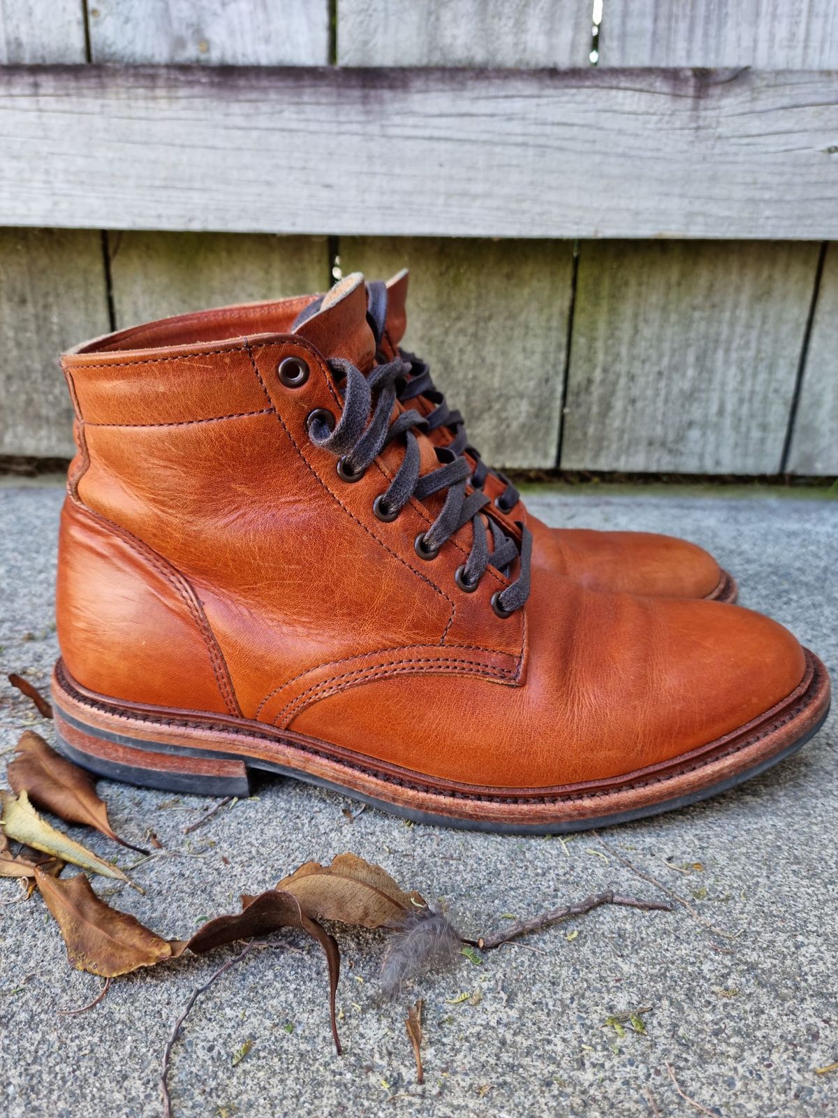Photo by patinathunderdome on February 2, 2022 of the Parkhurst The Allen in Horween Natural Dublin.