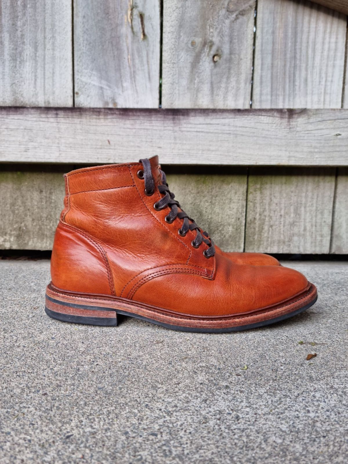 Photo by patinathunderdome on May 3, 2022 of the Parkhurst The Allen in Horween Natural Dublin.