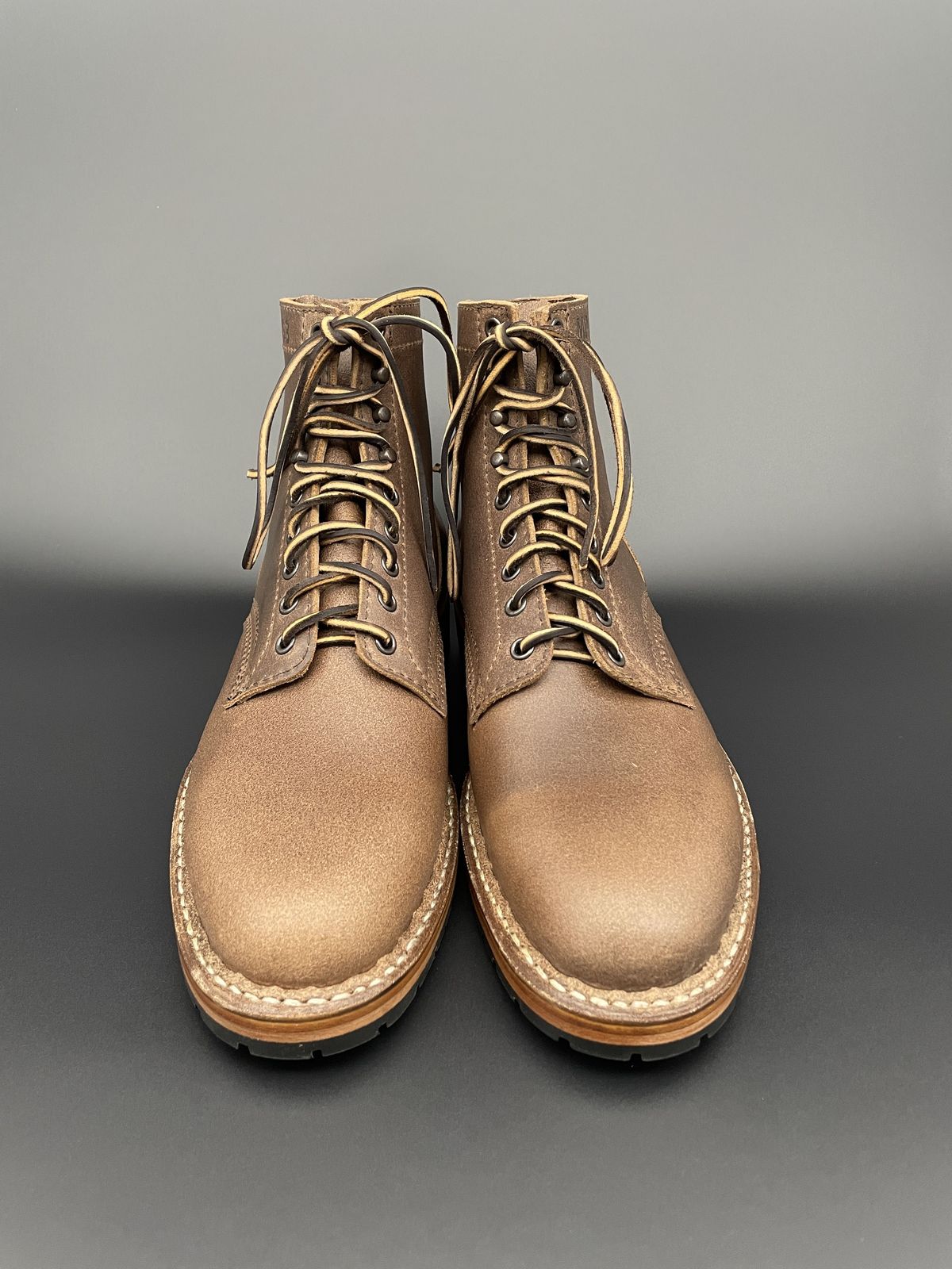 Photo by patinathunderdome on October 1, 2021 of the White's MP-Sherman Plain Toe in Horween Natural Waxed Flesh.