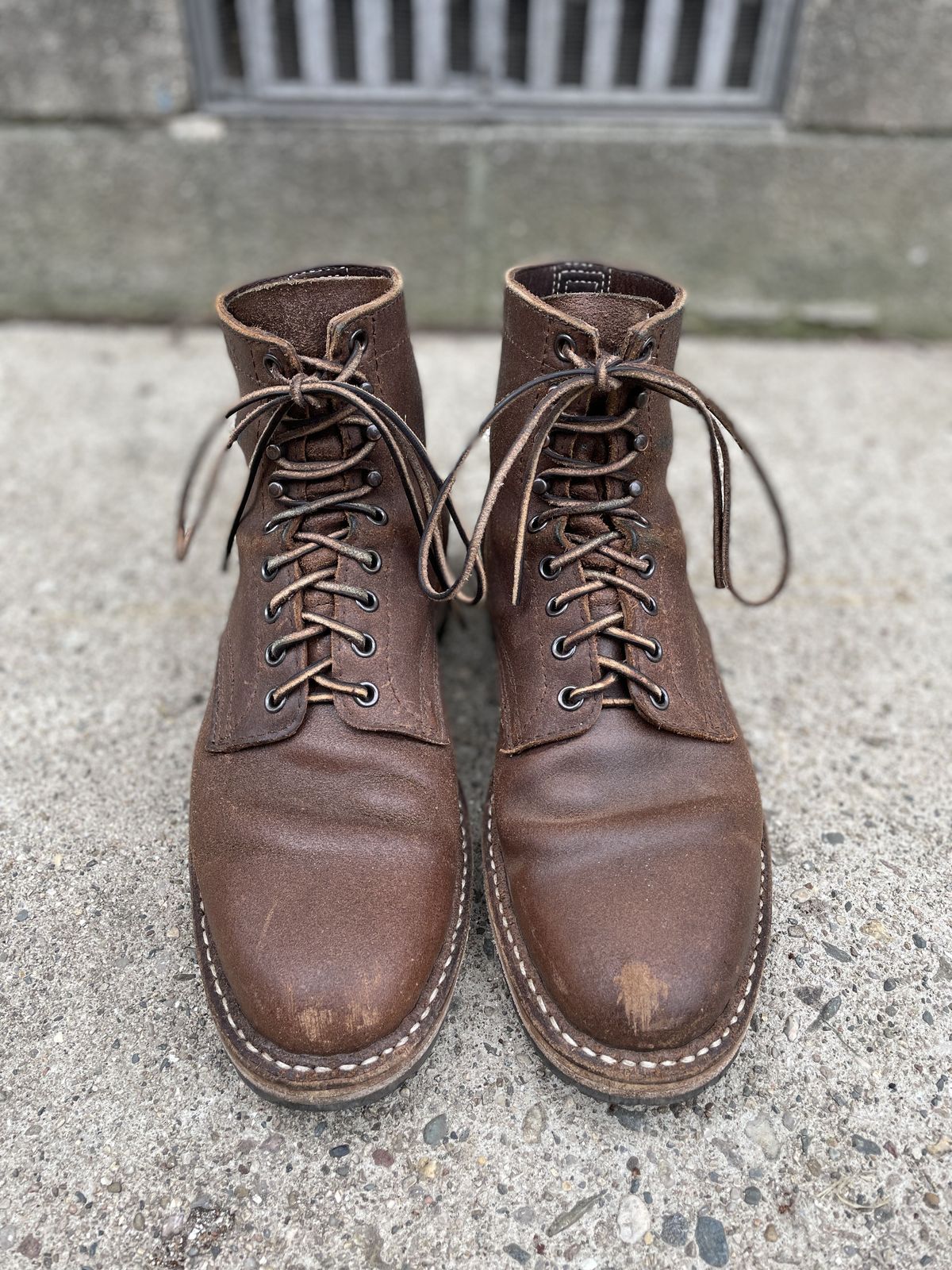 Photo by patinathunderdome on May 6, 2022 of the White's MP-Sherman Plain Toe in Horween Natural Waxed Flesh.