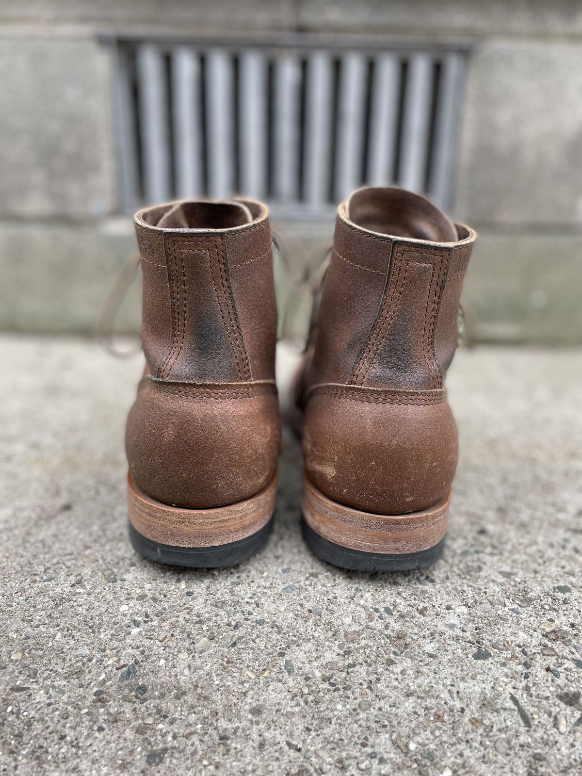 Photo by patinathunderdome on May 6, 2022 of the White's MP-Sherman Plain Toe in Horween Natural Waxed Flesh.