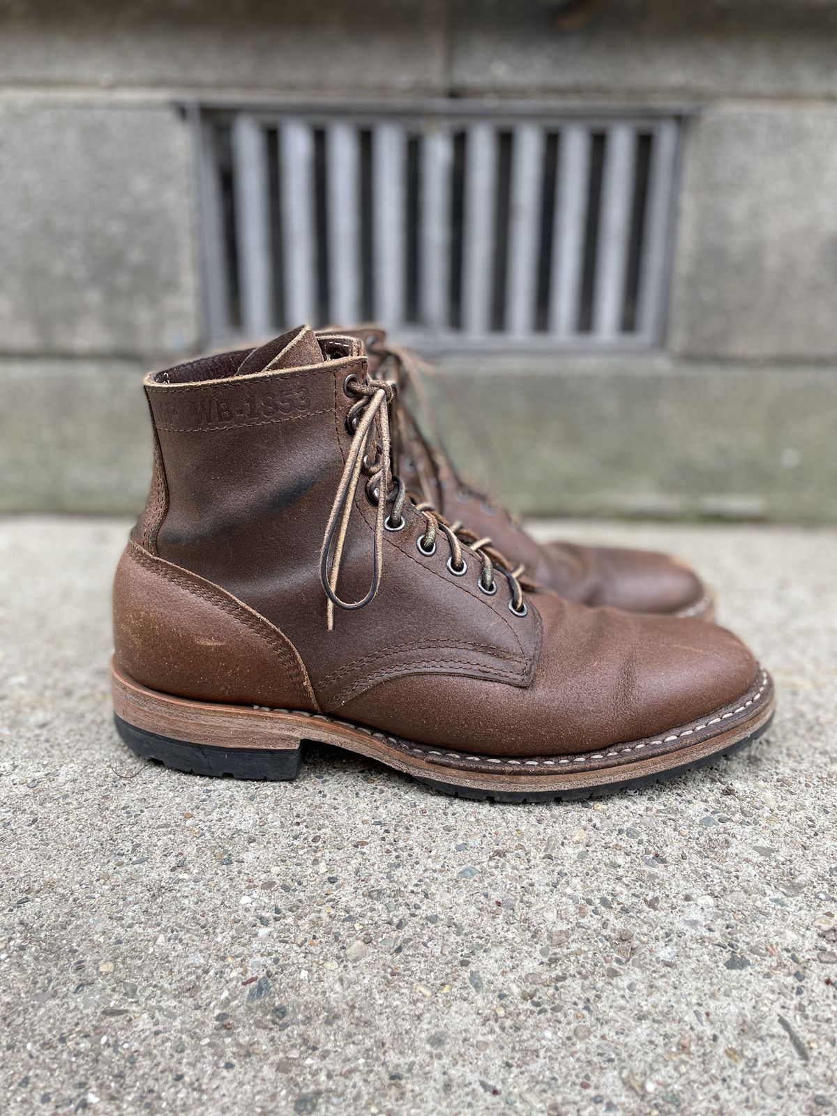 Photo by patinathunderdome on May 6, 2022 of the White's MP-Sherman Plain Toe in Horween Natural Waxed Flesh.