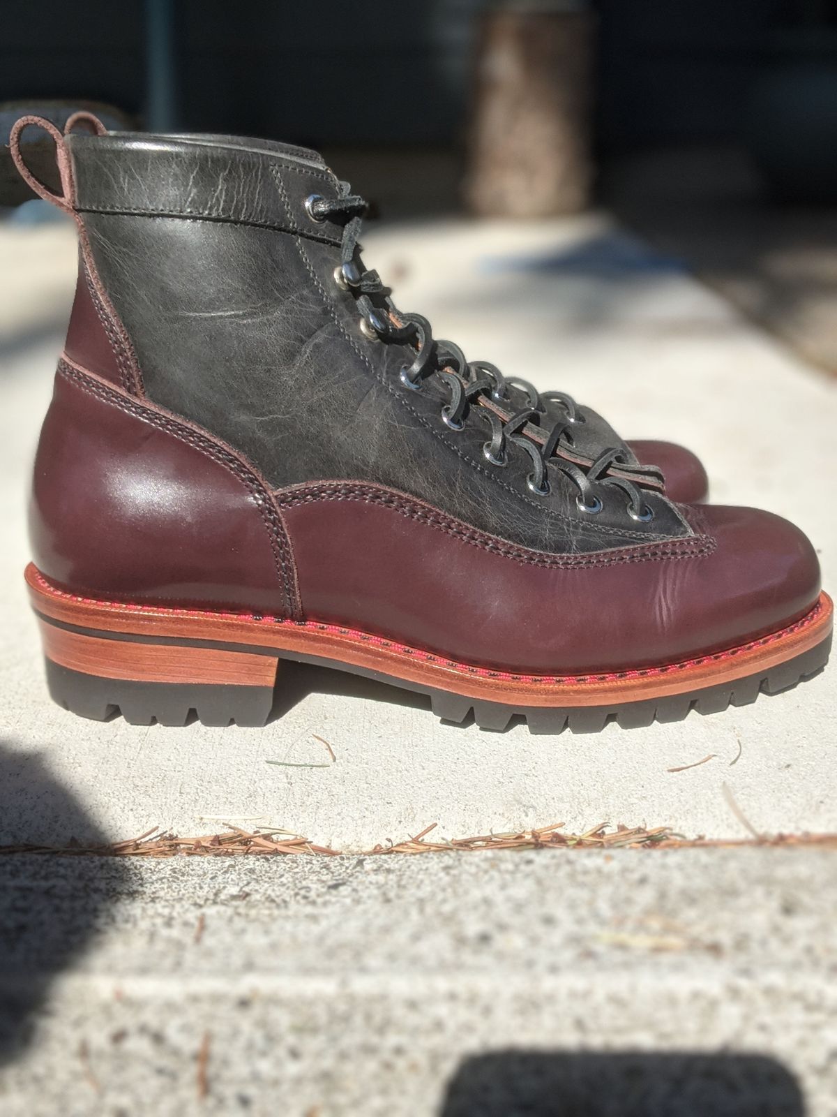 Photo by patinathunderdome on October 2, 2021 of the Txture Sanity Boots in Indonesian Red Wine Pull Up.