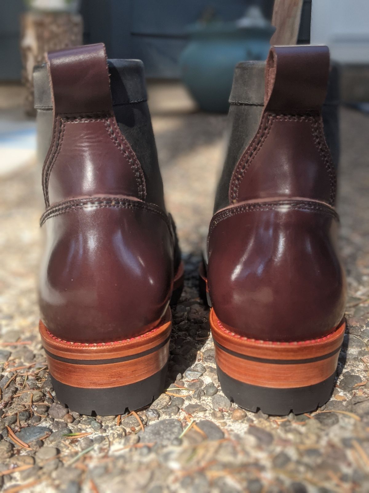Photo by patinathunderdome on October 2, 2021 of the Txture Sanity Boots in Indonesian Red Wine Pull Up.