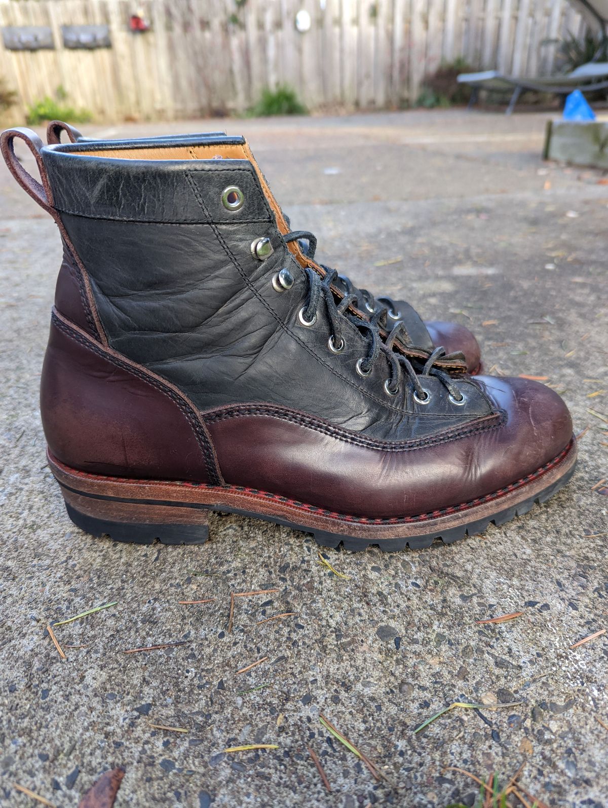 Photo by patinathunderdome on December 6, 2021 of the Txture Sanity Boots in Indonesian Red Wine Pull Up.