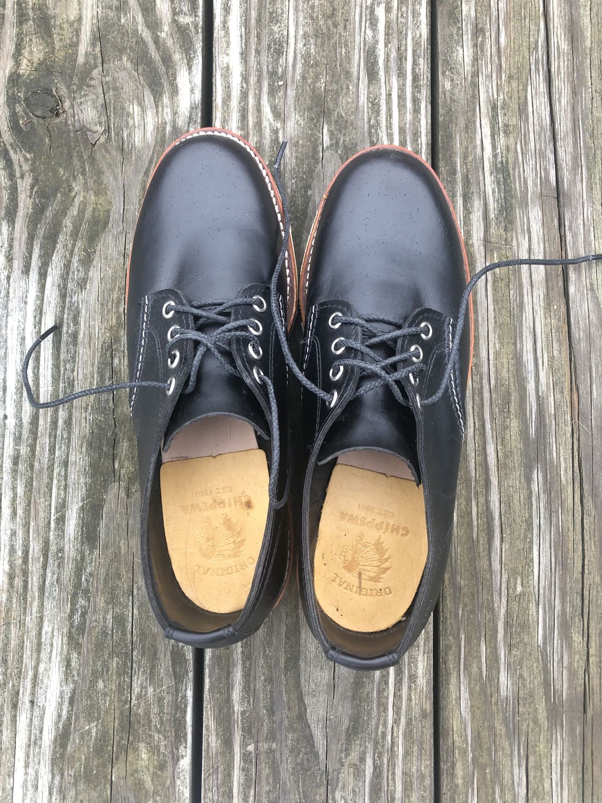 Photo by patinathunderdome on October 5, 2021 of the Chippewa Service Oxford Shoe in Black Whirlwind.