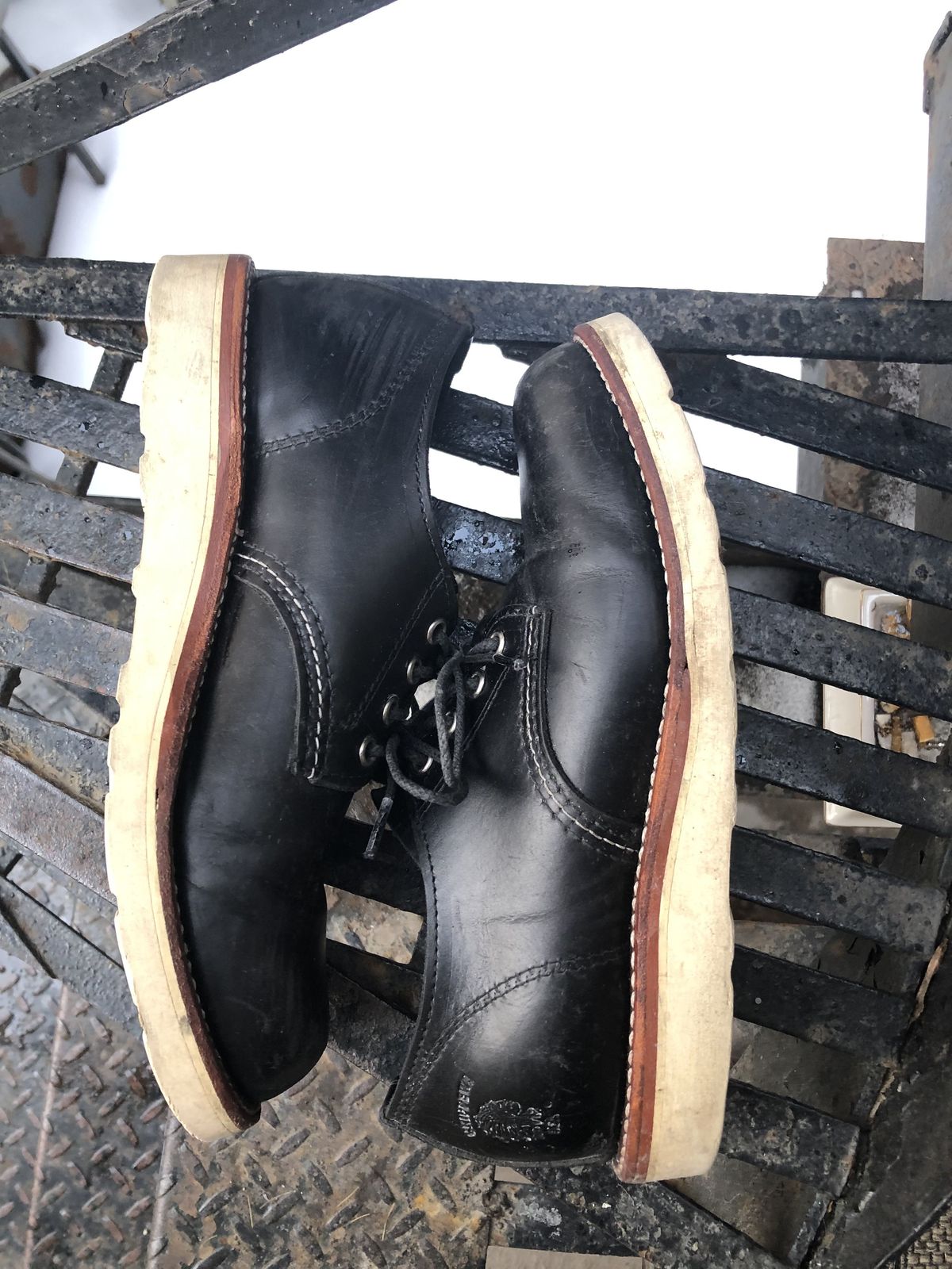 Photo by patinathunderdome on January 5, 2022 of the Chippewa Service Oxford Shoe in Black Whirlwind.