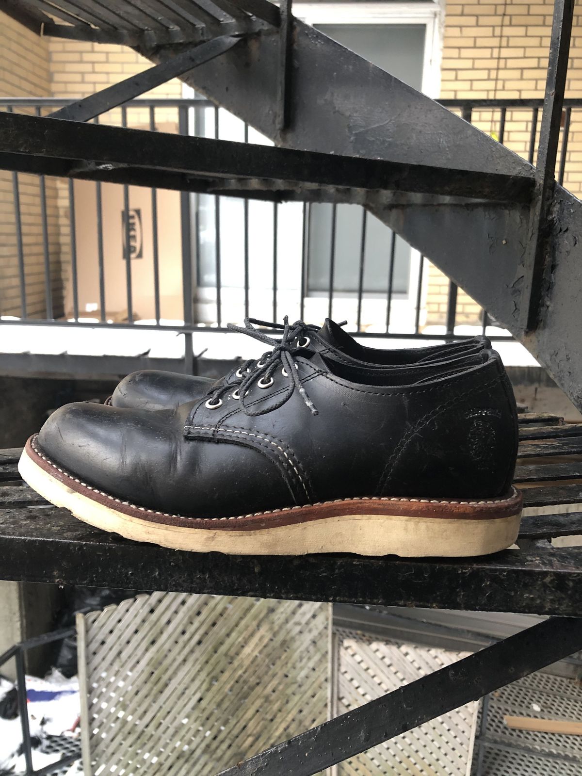 Photo by patinathunderdome on January 5, 2022 of the Chippewa Service Oxford Shoe in Black Whirlwind.