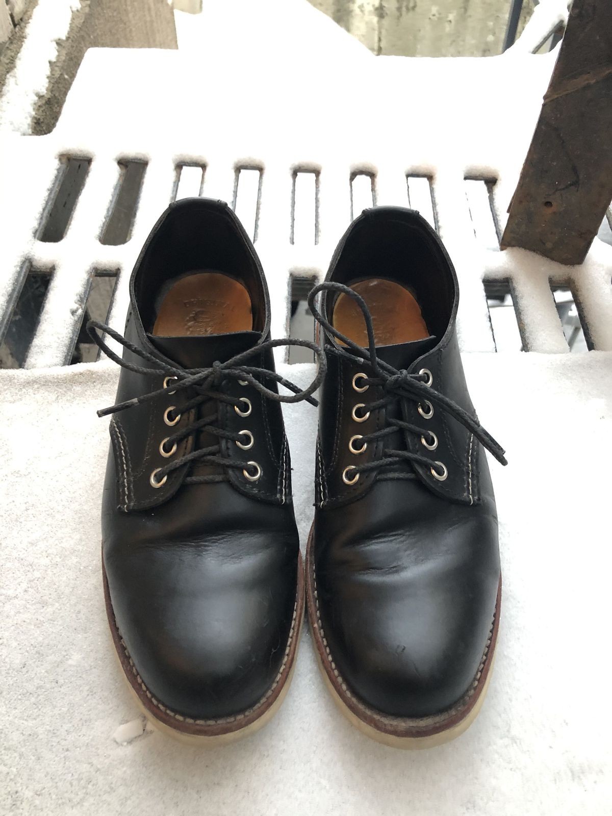 Photo by patinathunderdome on February 4, 2022 of the Chippewa Service Oxford Shoe in Black Whirlwind.