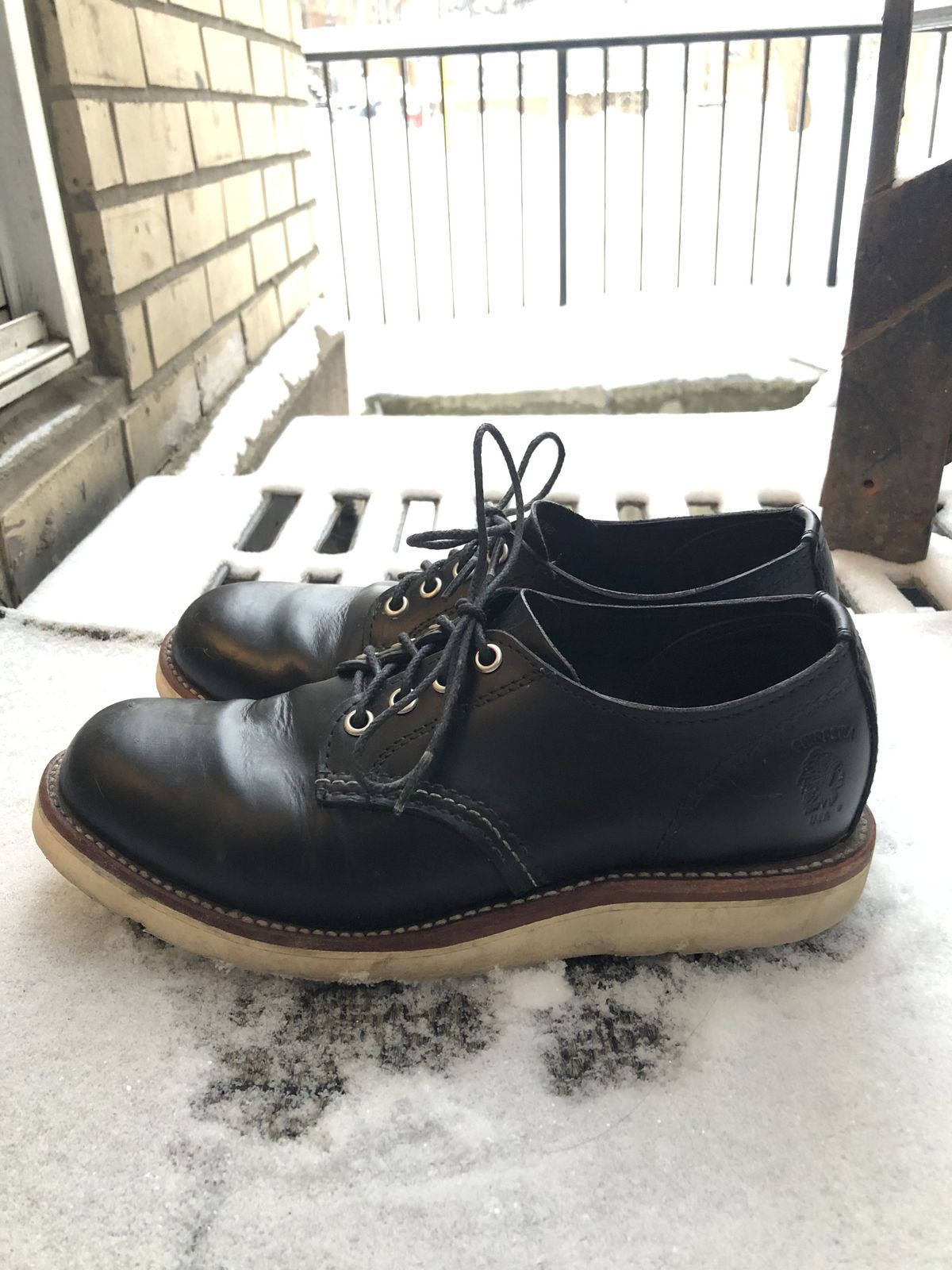 Photo by patinathunderdome on February 4, 2022 of the Chippewa Service Oxford Shoe in Black Whirlwind.