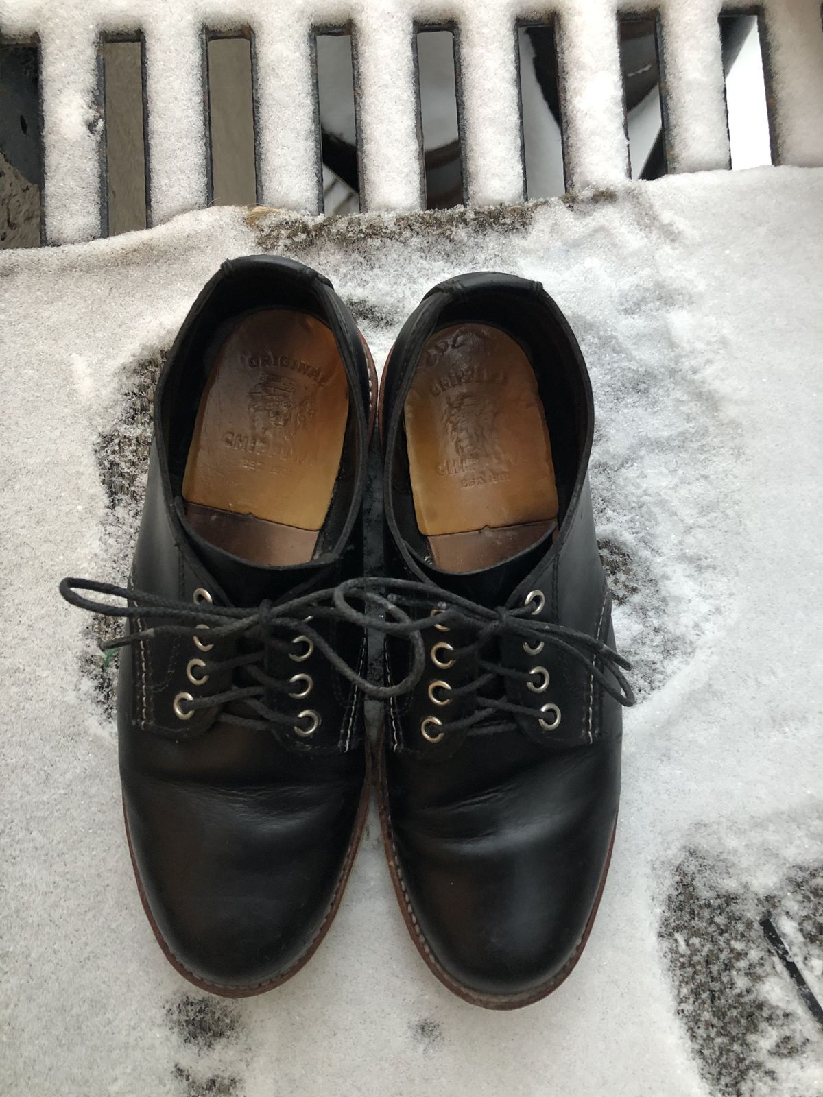 Photo by patinathunderdome on February 4, 2022 of the Chippewa Service Oxford Shoe in Black Whirlwind.