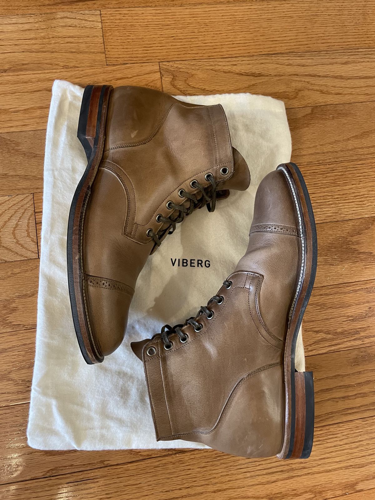Photo by patinathunderdome on November 6, 2021 of the Viberg Service Boot in Horween Natural Chromexcel.