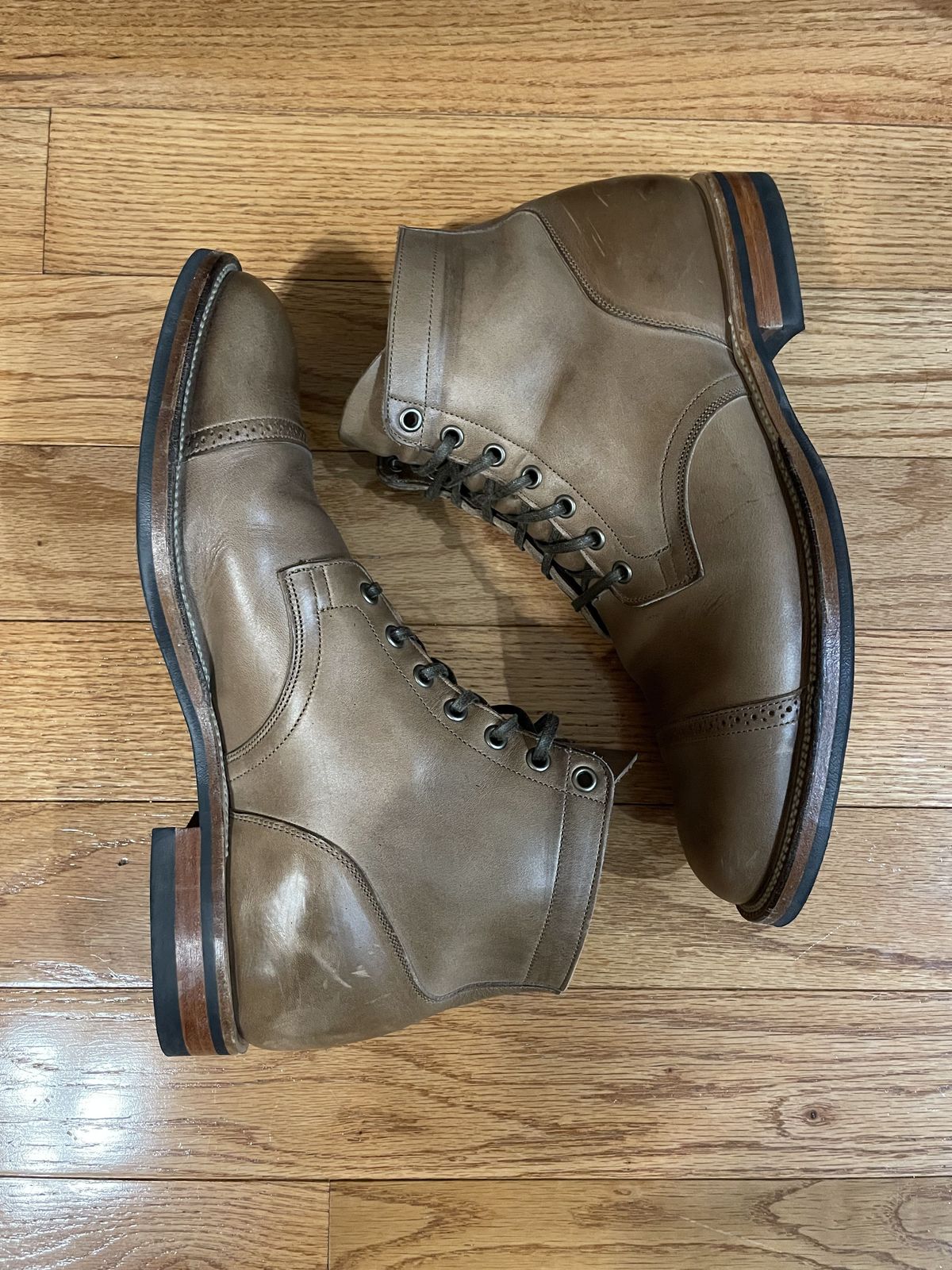 Photo by patinathunderdome on December 6, 2021 of the Viberg Service Boot in Horween Natural Chromexcel.