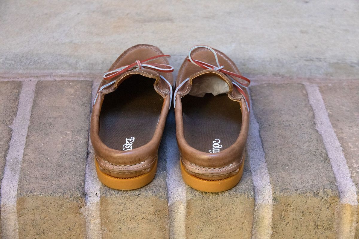 Photo by patinathunderdome on September 30, 2021 of the Easymoc Easymoc in Horween Natural Chromexcel.