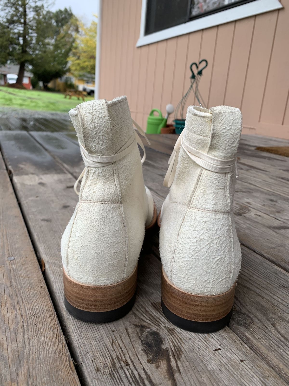Photo by patinathunderdome on November 1, 2021 of the Clinch Lace Up Boots in Wickett & Craig White Latigo Roughout.