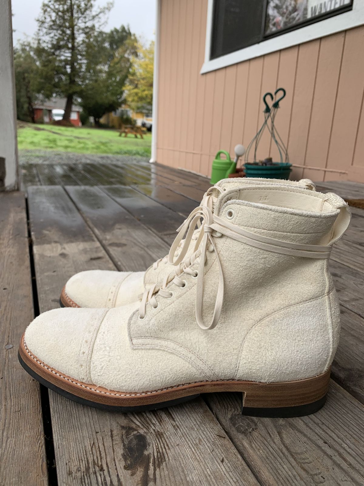 Photo by patinathunderdome on November 1, 2021 of the Clinch Lace Up Boots in Wickett & Craig White Latigo Roughout.