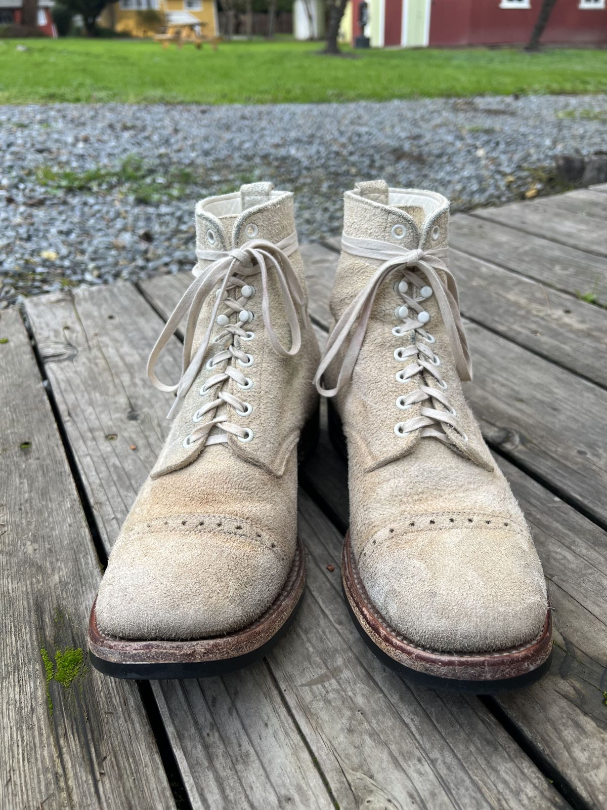 Photo by patinathunderdome on January 6, 2022 of the Clinch Lace Up Boots in Wickett & Craig White Latigo Roughout.