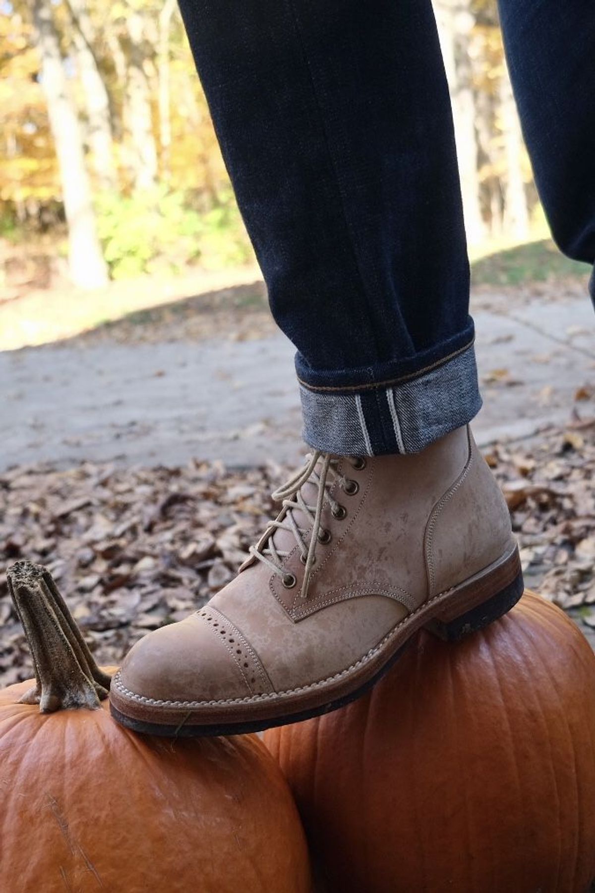 Photo by patinathunderdome on November 3, 2021 of the Onderhoud SVC03 Service Boot in Conceria Cloe Crust Shell Cordovan.