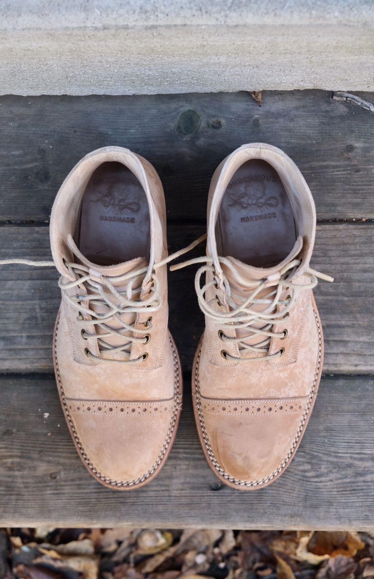 Photo by patinathunderdome on November 3, 2021 of the Onderhoud SVC03 Service Boot in Conceria Cloe Crust Shell Cordovan.