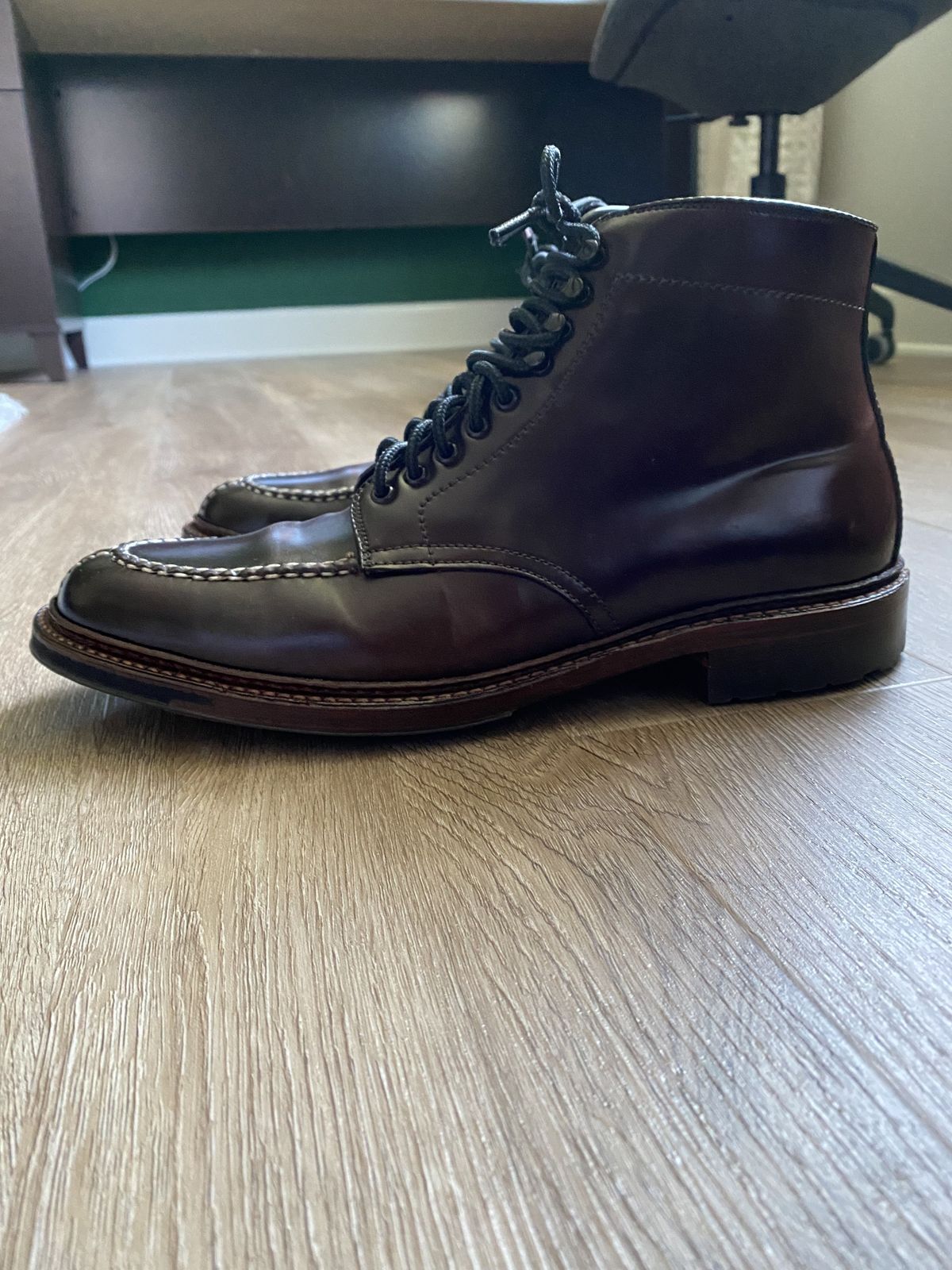 Photo by patinathunderdome on March 2, 2022 of the Alden Tanker Boot in Horween Color 8 Shell Cordovan.