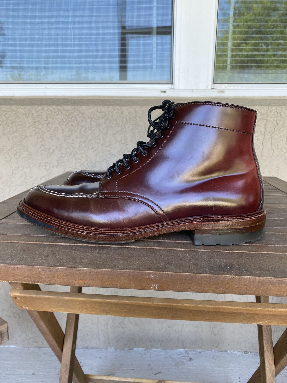 Photo by patinathunderdome on April 4, 2022 of the Alden Tanker Boot in Horween Color 8 Shell Cordovan.