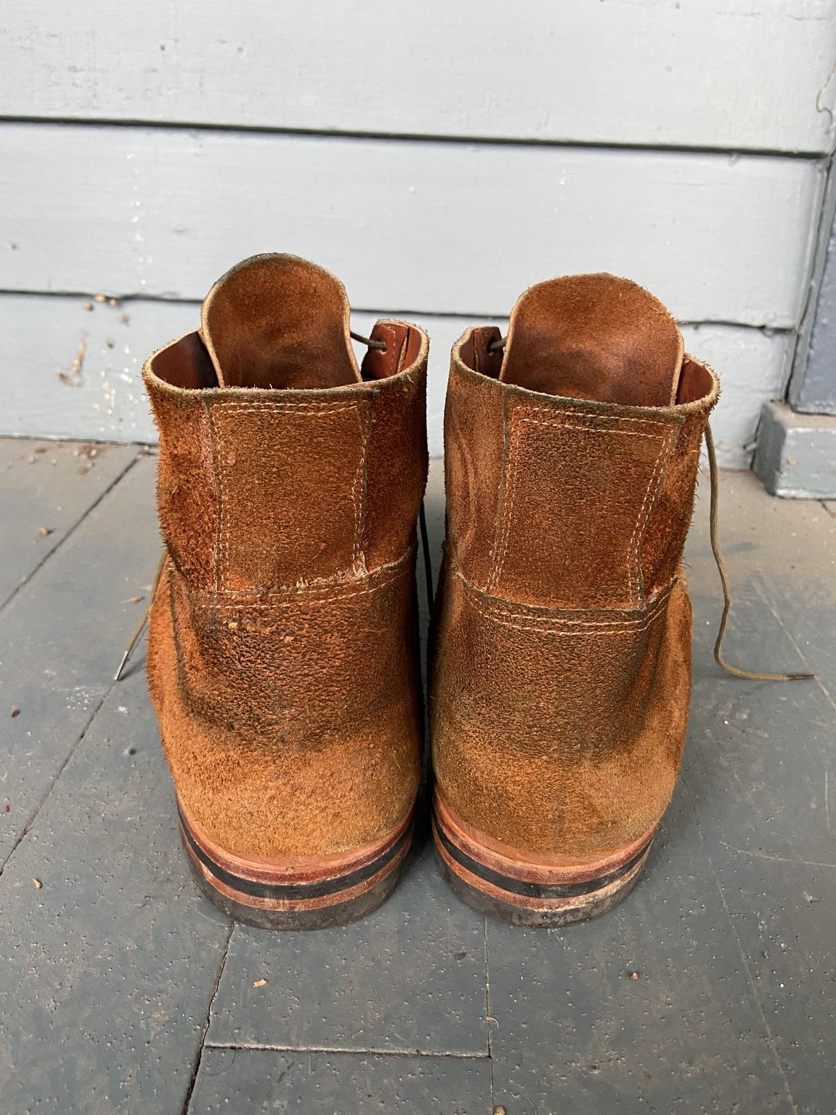 Photo by patinathunderdome on December 4, 2021 of the Old Scratch Boots Mark 1 in Seidel Tobacco Stampede Roughout.
