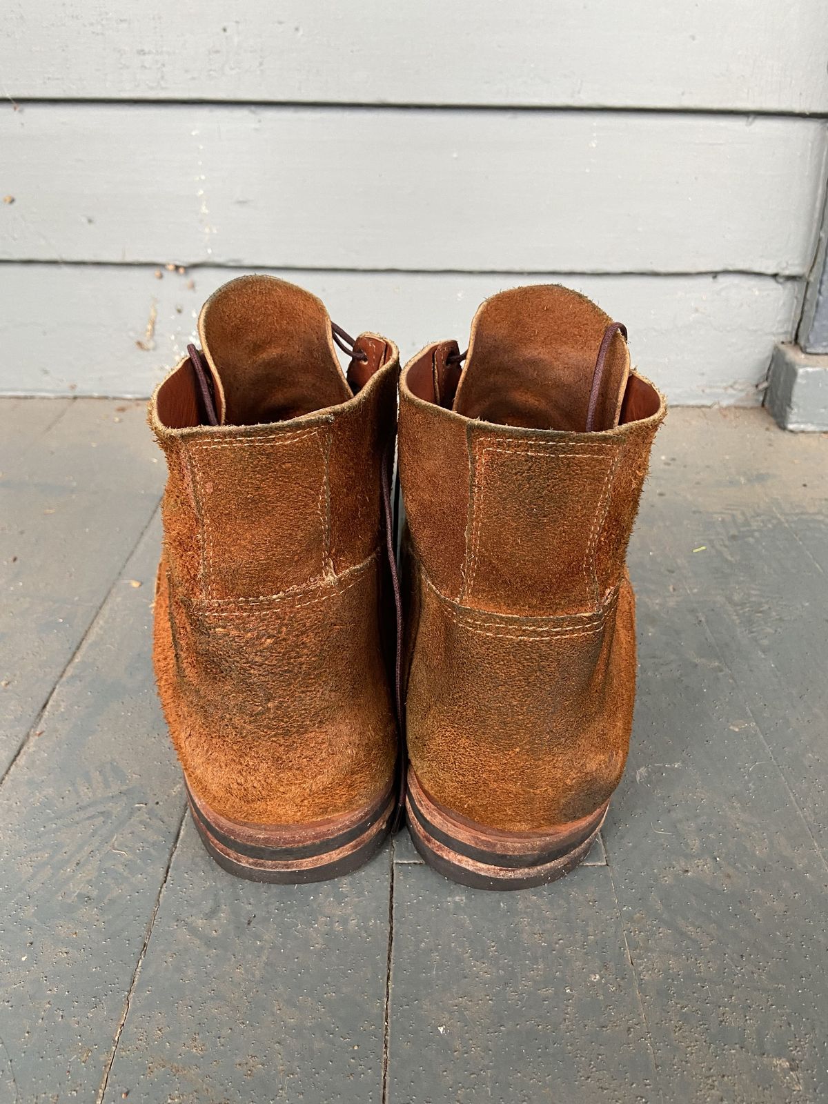 Photo by patinathunderdome on March 4, 2022 of the Old Scratch Boots Mark 1 in Seidel Tobacco Stampede Roughout.