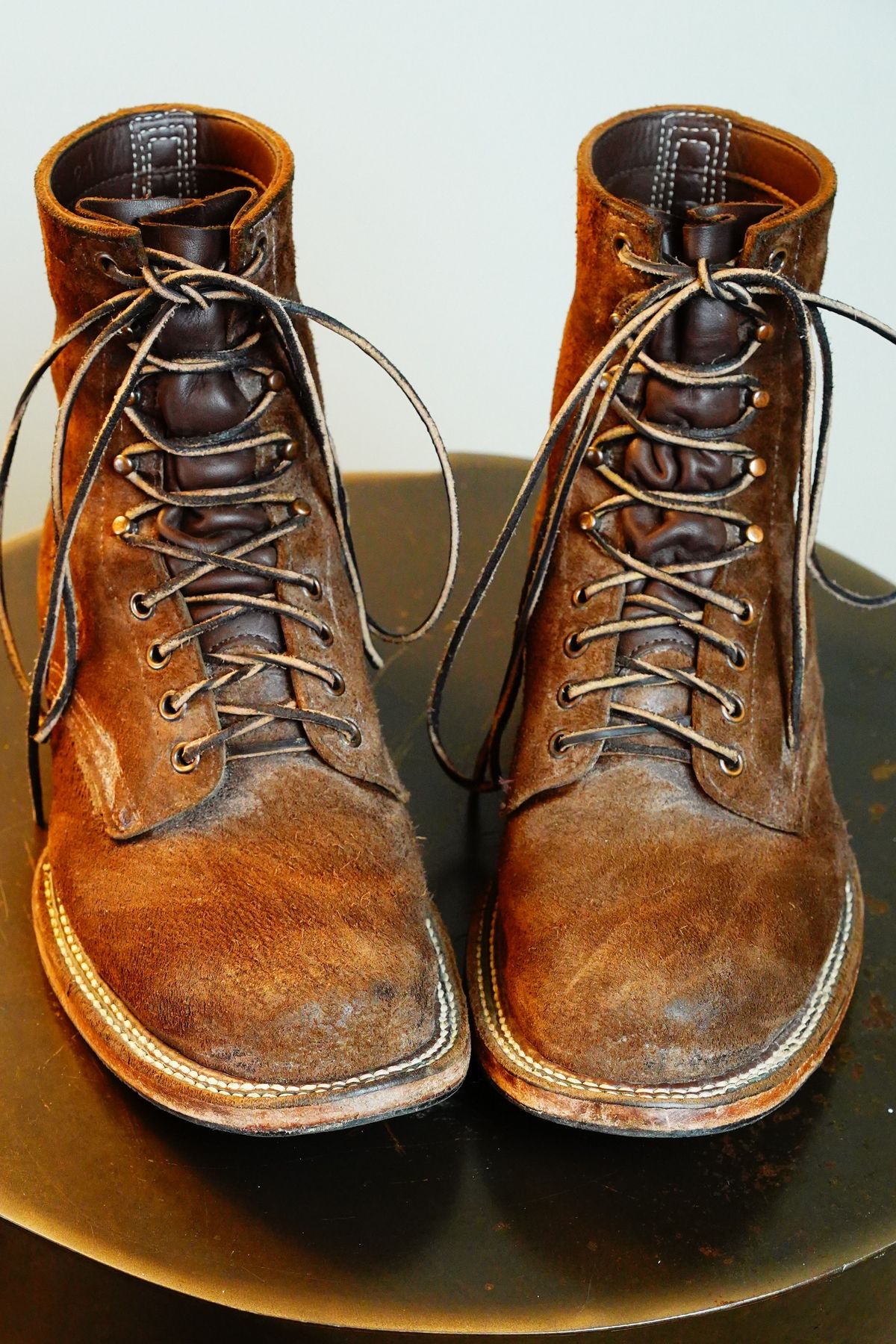 Photo by patinathunderdome on November 1, 2021 of the White's Smokejumper in Seidel Brown Roughout.
