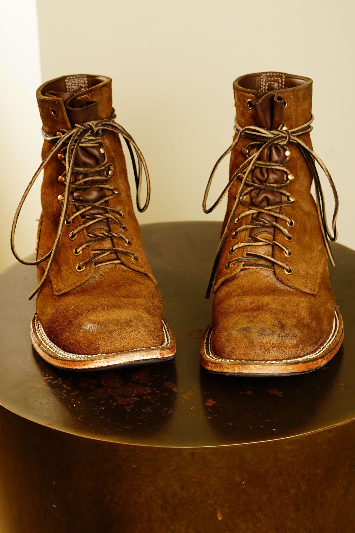 Photo by patinathunderdome on February 4, 2022 of the White's Smokejumper in Seidel Brown Roughout.