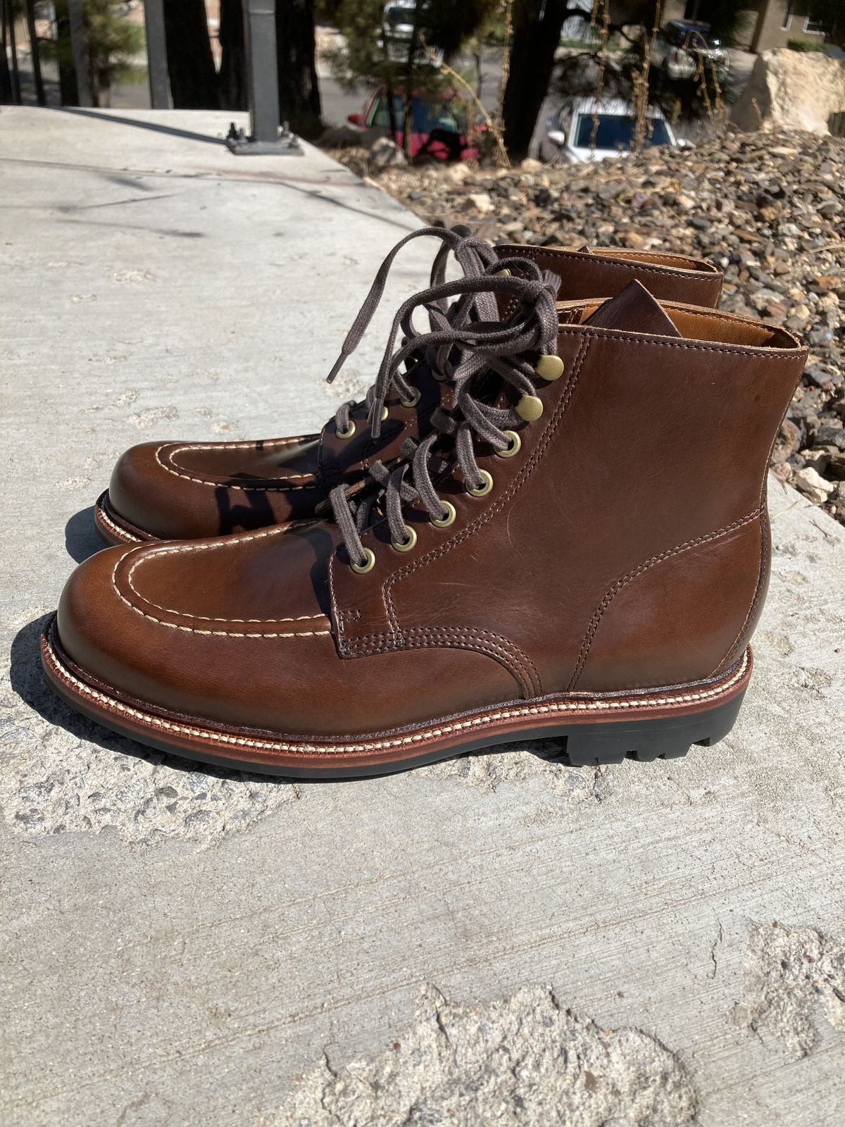Photo by patinathunderdome on October 1, 2021 of the Grant Stone Brass Boot in Horween Crimson Chromexcel.