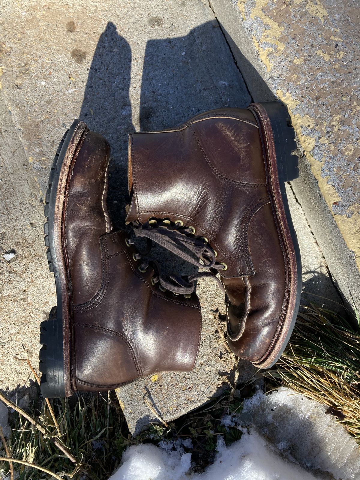 Photo by patinathunderdome on January 4, 2022 of the Grant Stone Brass Boot in Horween Crimson Chromexcel.