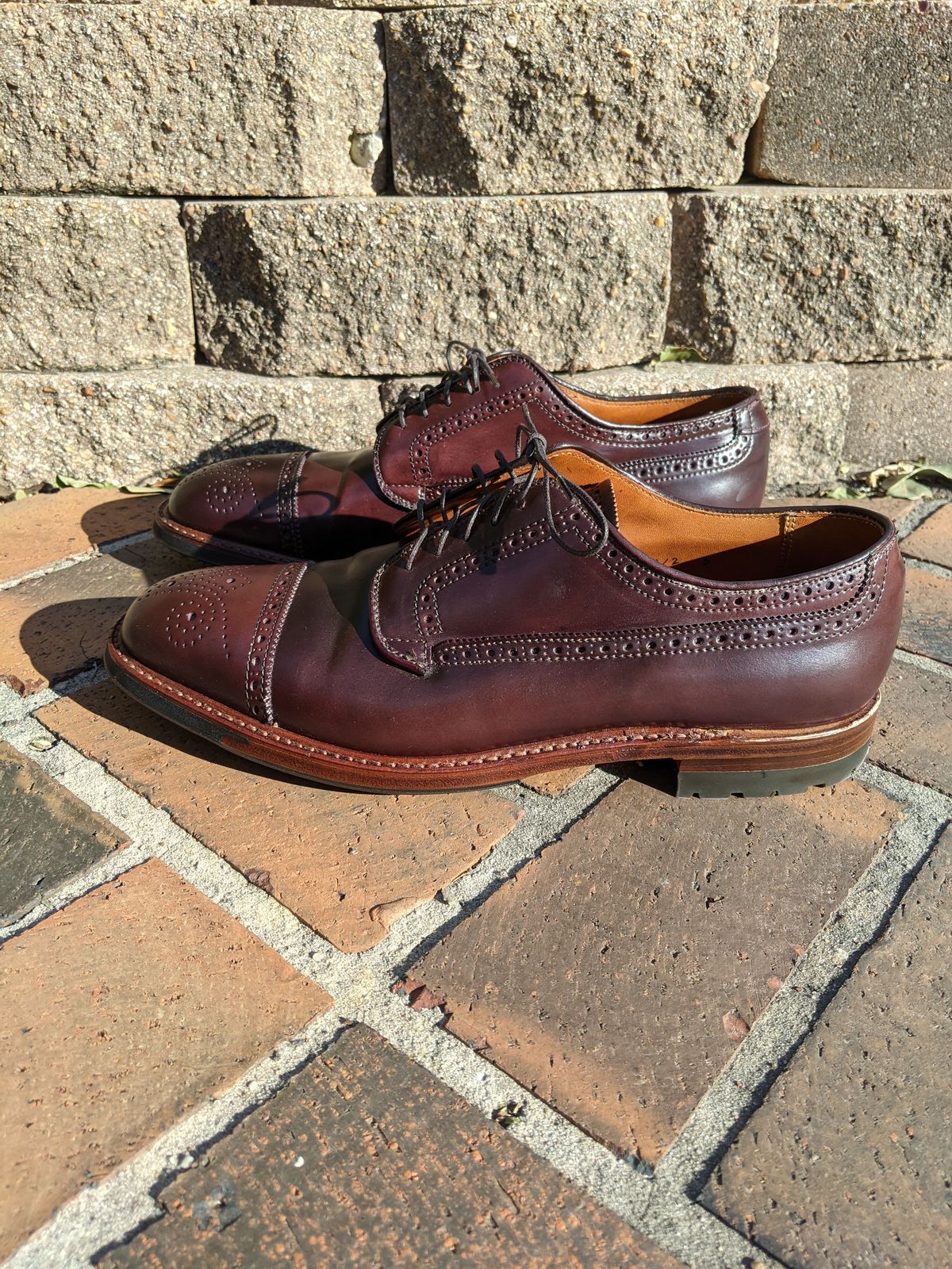 Photo by patinathunderdome on November 1, 2021 of the Alden Atom Blucher in Horween Color 8 Shell Cordovan.