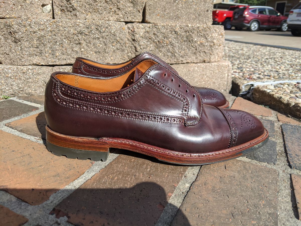 Photo by patinathunderdome on December 3, 2021 of the Alden Atom Blucher in Horween Color 8 Shell Cordovan.