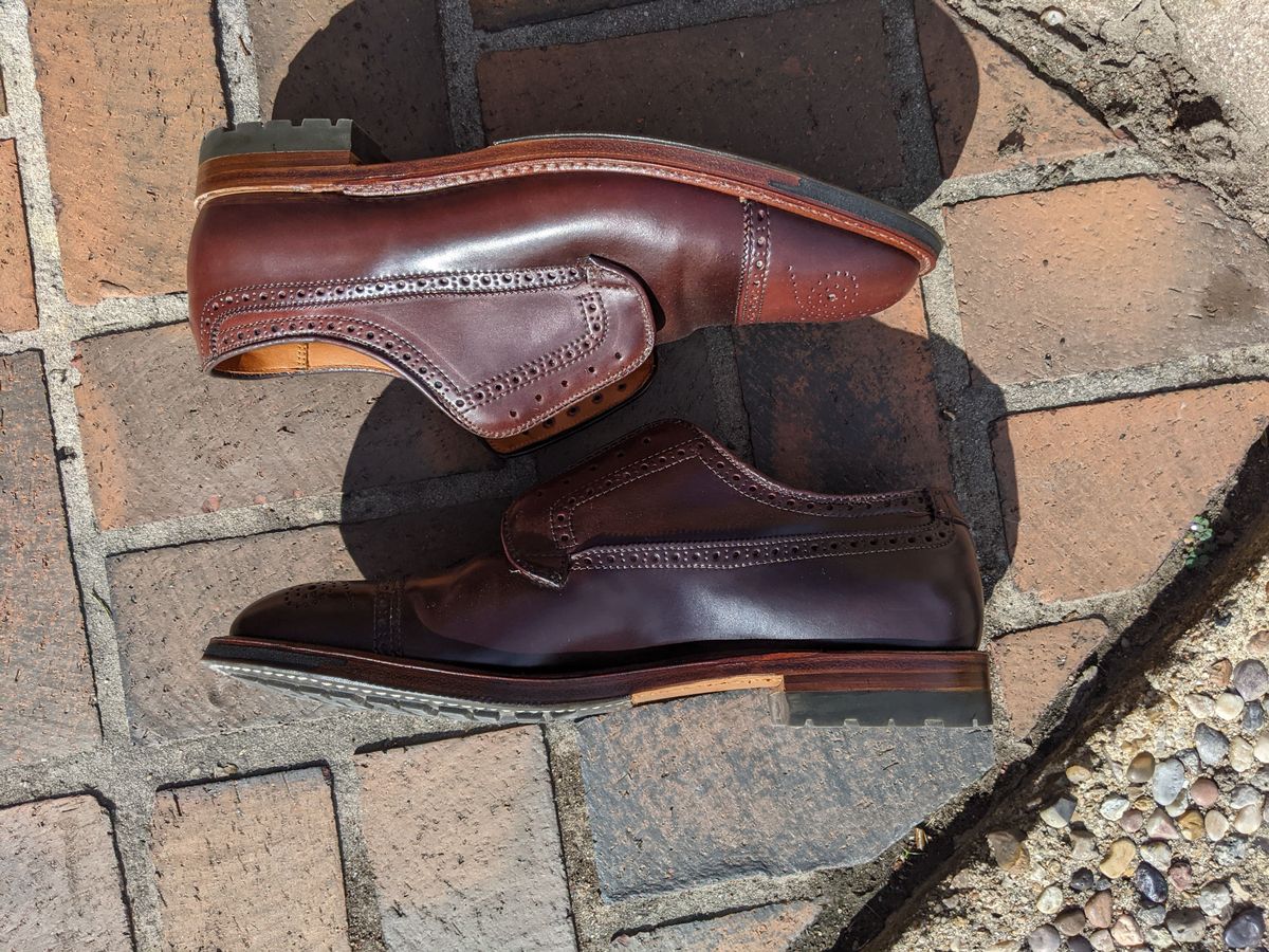 Photo by patinathunderdome on December 3, 2021 of the Alden Atom Blucher in Horween Color 8 Shell Cordovan.