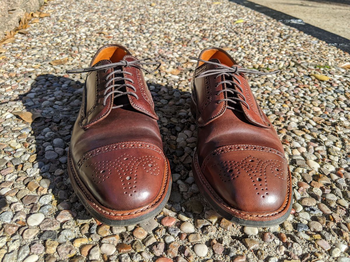 Photo by patinathunderdome on February 5, 2022 of the Alden Atom Blucher in Horween Color 8 Shell Cordovan.