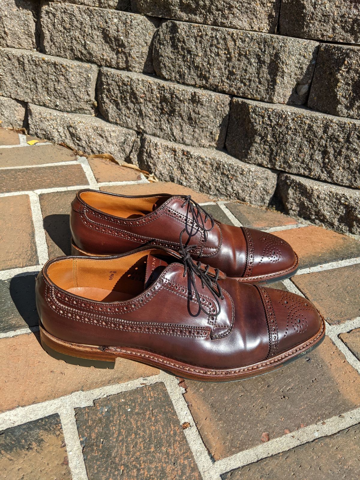 Photo by patinathunderdome on April 3, 2022 of the Alden Atom Blucher in Horween Color 8 Shell Cordovan.