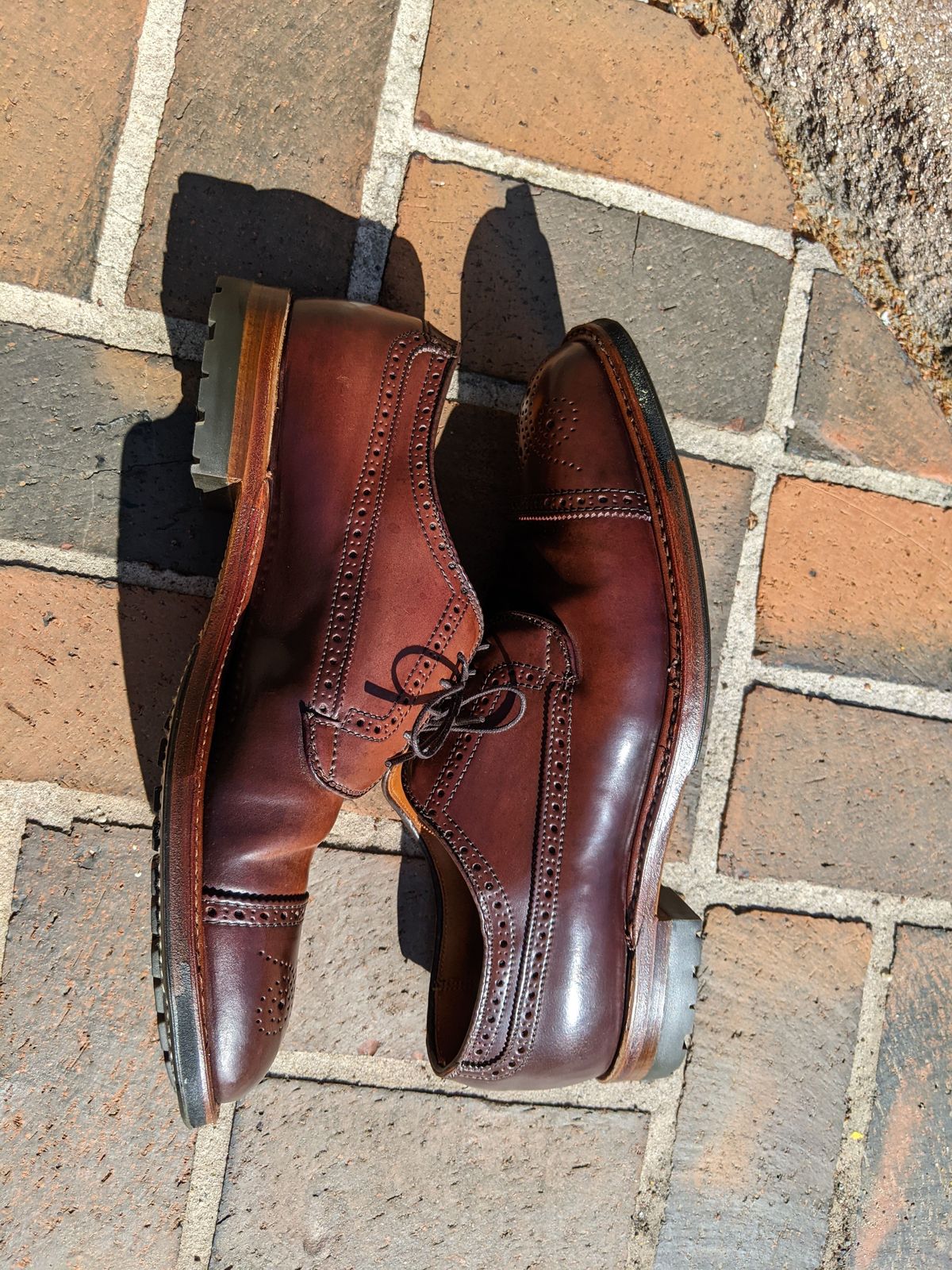 Photo by patinathunderdome on April 3, 2022 of the Alden Atom Blucher in Horween Color 8 Shell Cordovan.