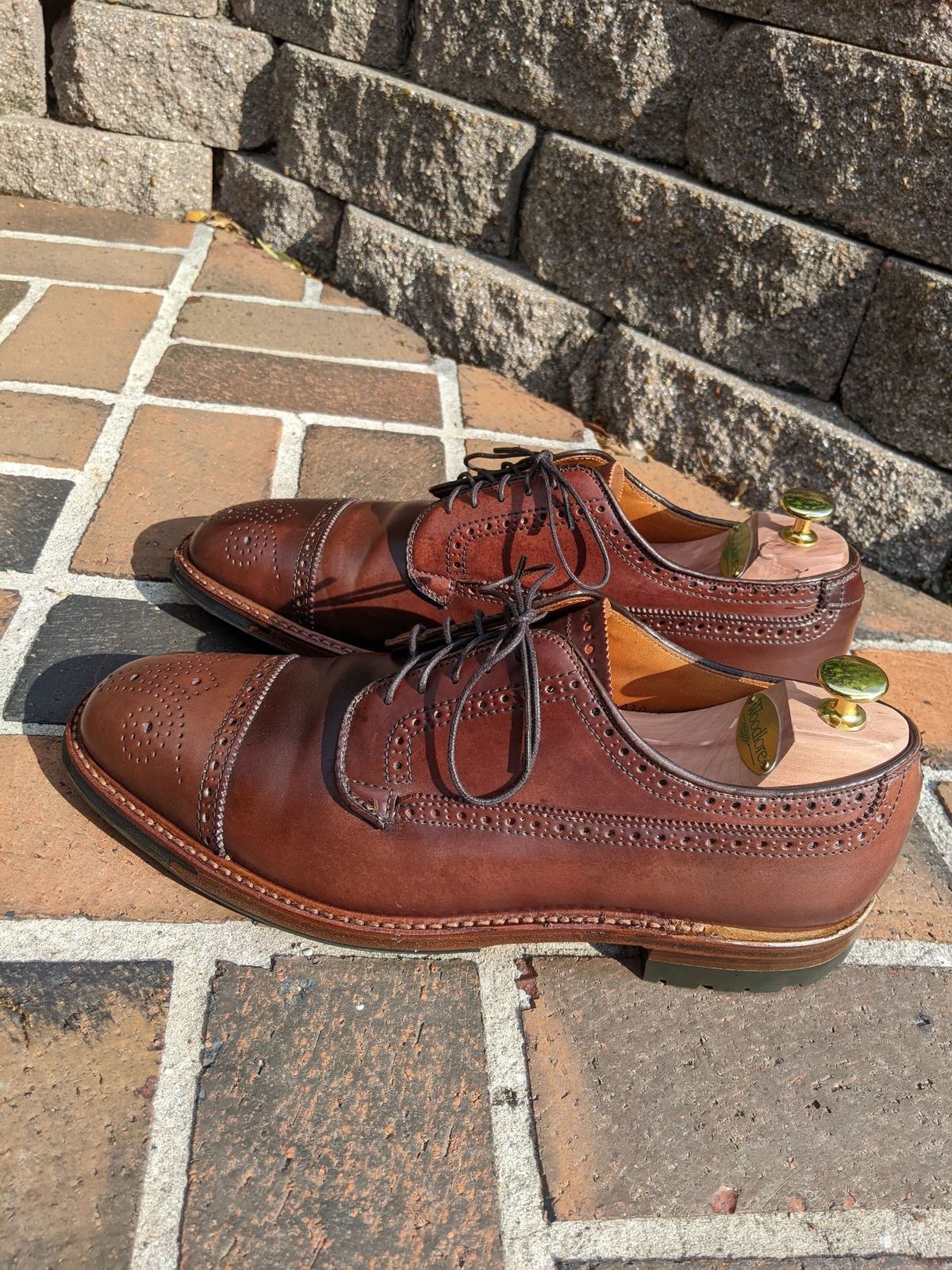 Photo by patinathunderdome on May 4, 2022 of the Alden Atom Blucher in Horween Color 8 Shell Cordovan.