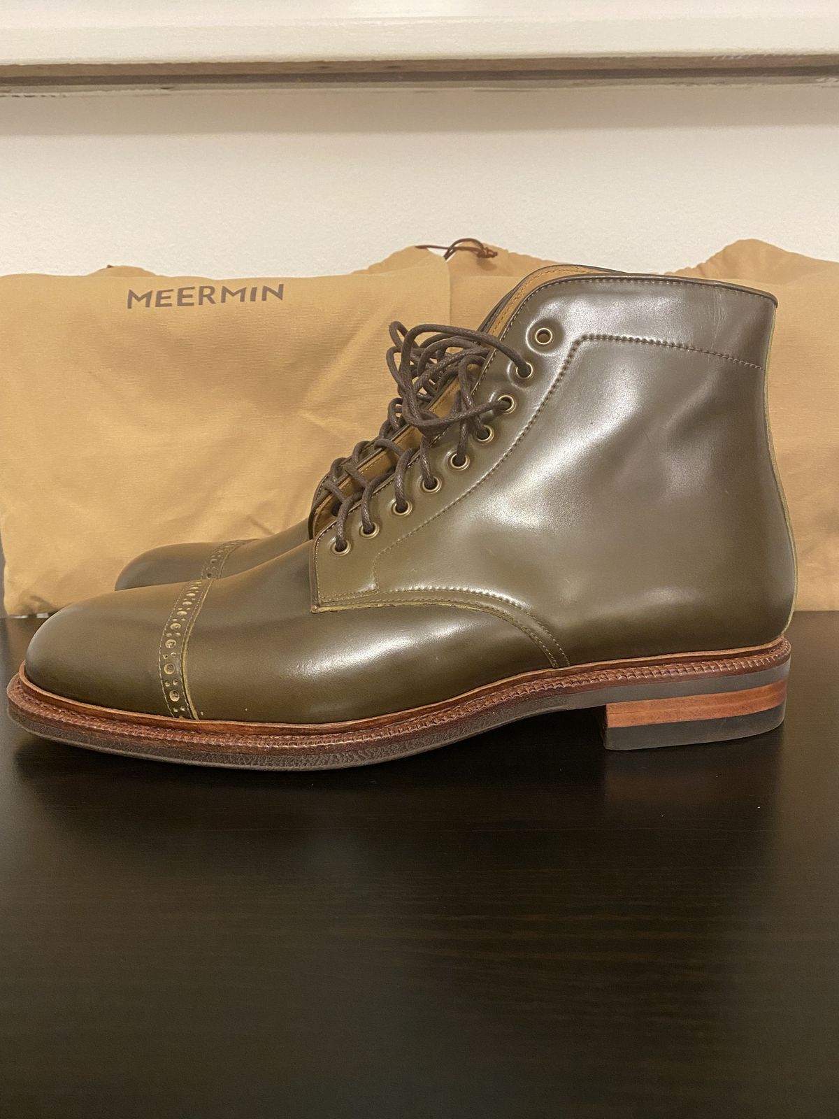 Photo by patinathunderdome on October 2, 2021 of the Meermin Derby Boot in Shinki Olive Shell Cordovan.