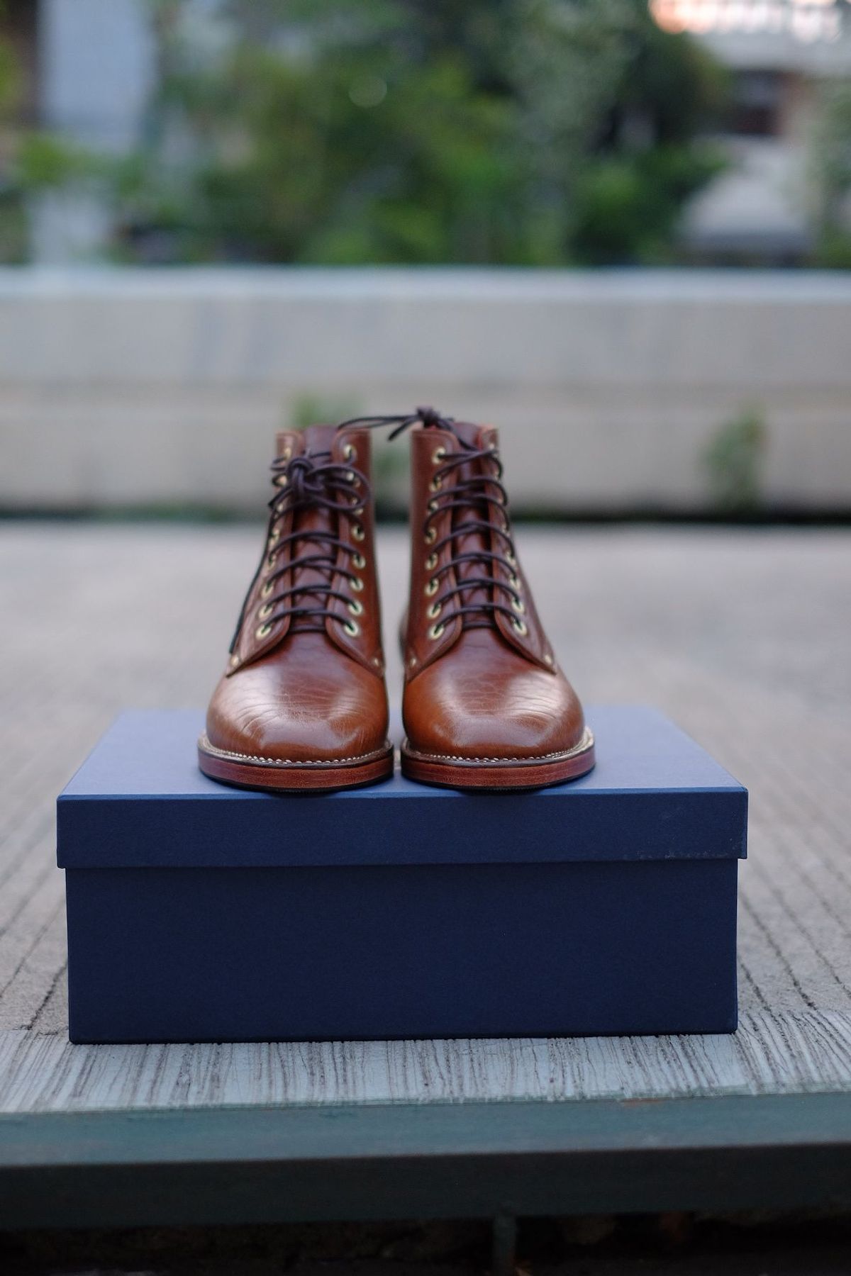 Photo by patinathunderdome on October 2, 2021 of the Benzein TDD-01 Boot in Shinki Brown Oiled Horsebutt.