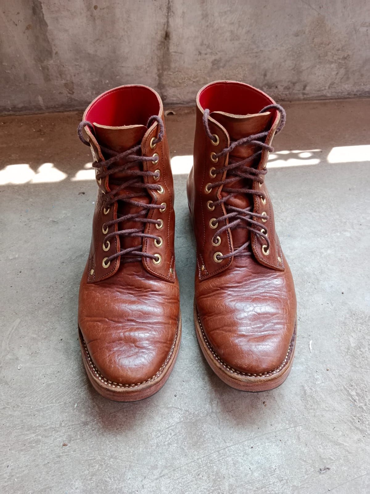 Photo by patinathunderdome on February 5, 2022 of the Benzein TDD-01 Boot in Shinki Brown Oiled Horsebutt.