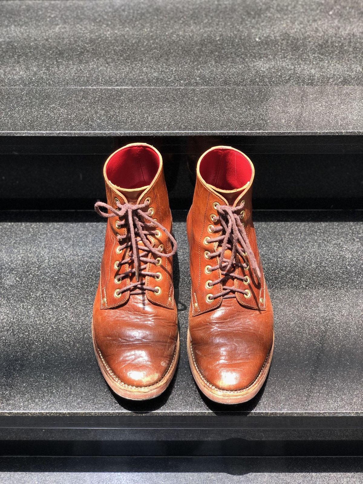 Photo by patinathunderdome on March 6, 2022 of the Benzein TDD-01 Boot in Shinki Brown Oiled Horsebutt.