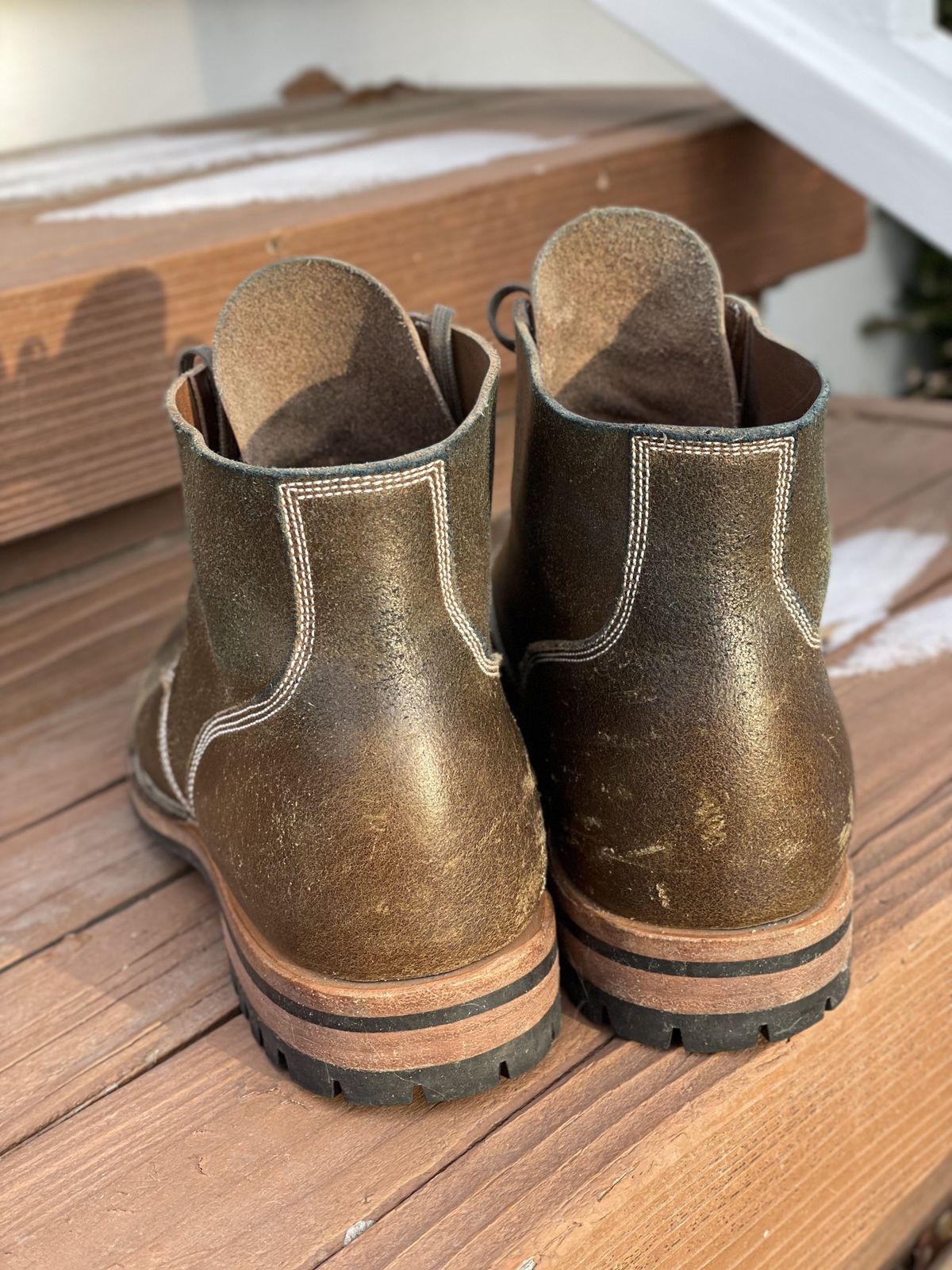 Photo by patinathunderdome on January 2, 2022 of the Viberg Boondocker in Horween Olive Waxed Flesh.