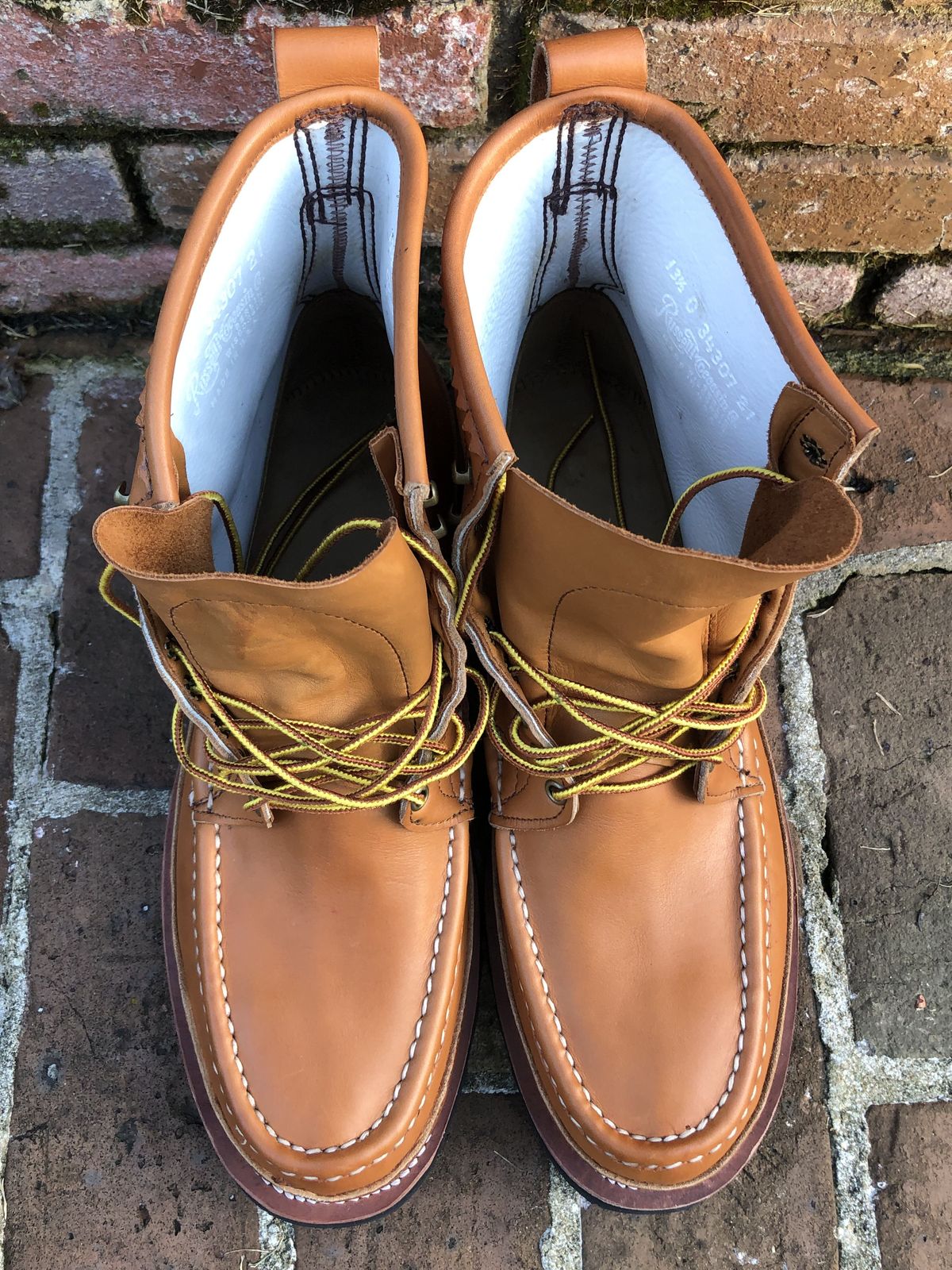 Photo by patinathunderdome on September 30, 2021 of the Russell Moccasin Co. Bird Shooter in Tanneries Haas Tan French Veal.